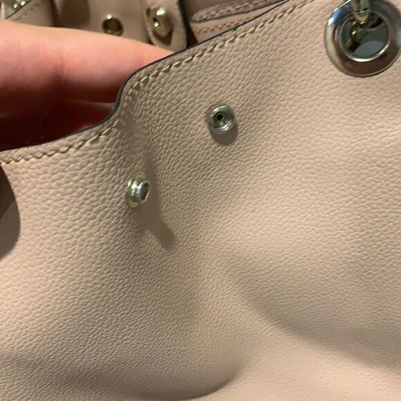 🎉last deal 🎉Guess dusty pink color crossbody bag - Picture 11 of 15